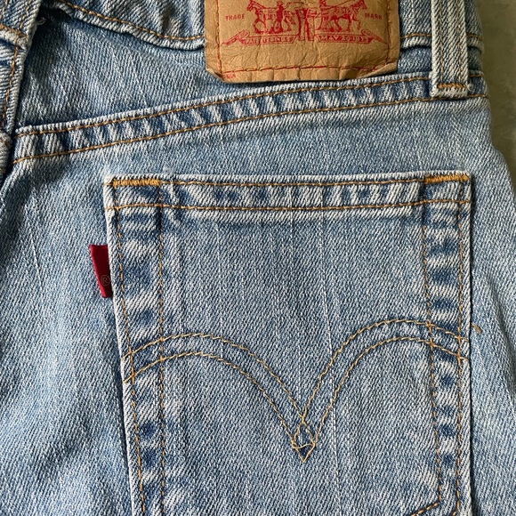 Levi's Light Blue Denim Jean Shorts - Picture 12 of 15